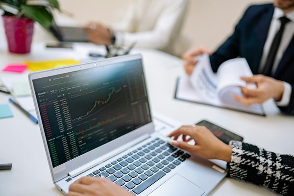 Optimiser la gestion de ses comptes avec LCL